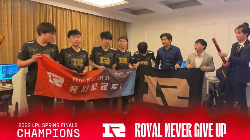 益阳明清古巷电竞嘉年华盛况空前吸引众多参与者